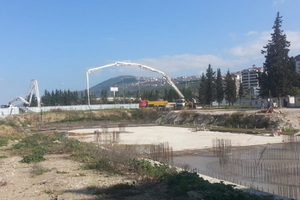 Durdurulan kaplıca inşaatı seçim öncesi yeniden başladı