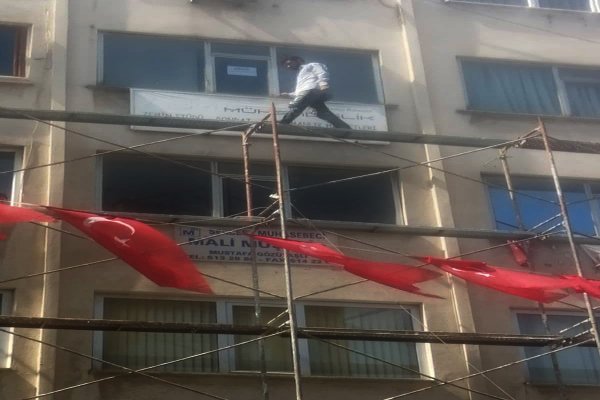 Düşmekten korkmuyorlar