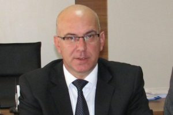 Eski Belediye Başkan ve yardımcılarına ceza yağdı
