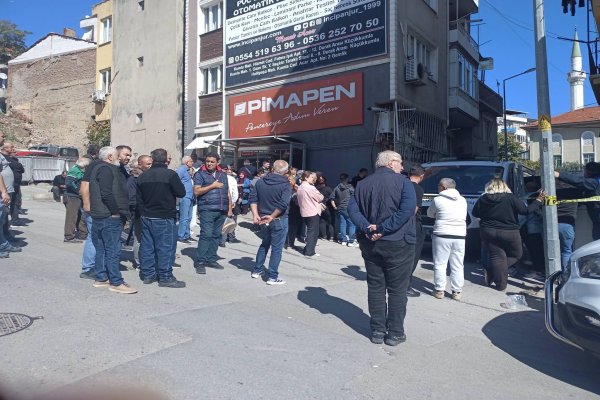 EVİNDE BIÇAKLA ÖLDÜRDÜLER KARI KOCA CİNAYETİ GEMLİK’i SARSTI