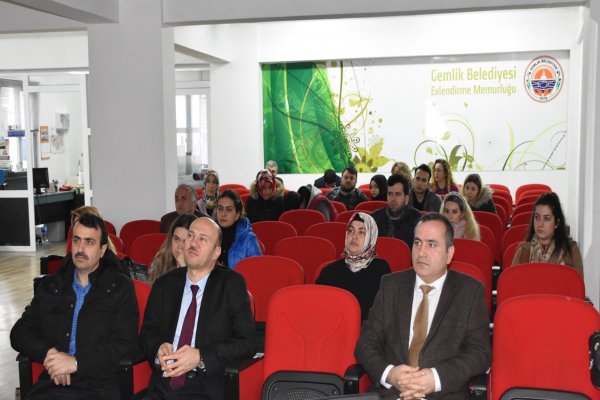 Evlenecek ve evlenen çiftler bilgilendirildi