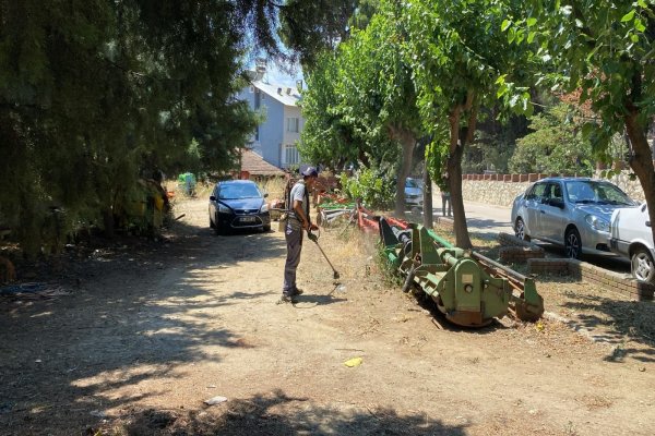 Fen İşleri ile Park ve Bahçeler Müdürlüklerinde bakım mesaisi