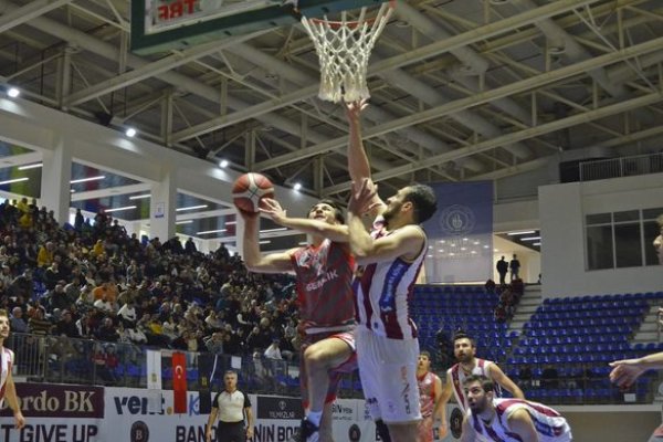 GEMLİK BASKETBOL DEPLASMANDA NET GALİBİYET