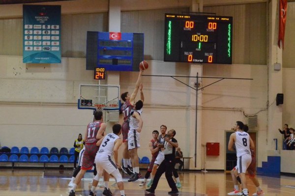 Gemlik Basketbol, karşılaşmadan 63–71 skorla mağlup ayrıldı