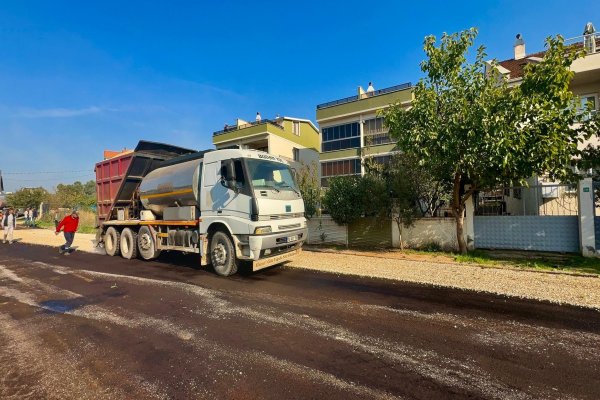 Gemlik Belediyesi'nden Kurşunlu'da Yol Çalışması