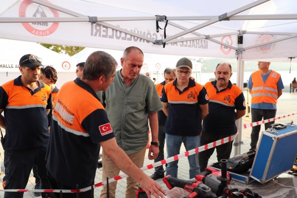 Gemlik Belediyesi’nden Mahalle Afet Gönüllülerine dev destek