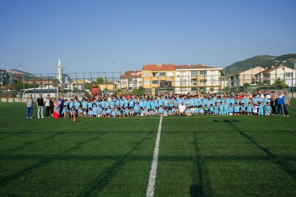Gemlik Belediyespor yaz okulları yoğun katılımla başladı