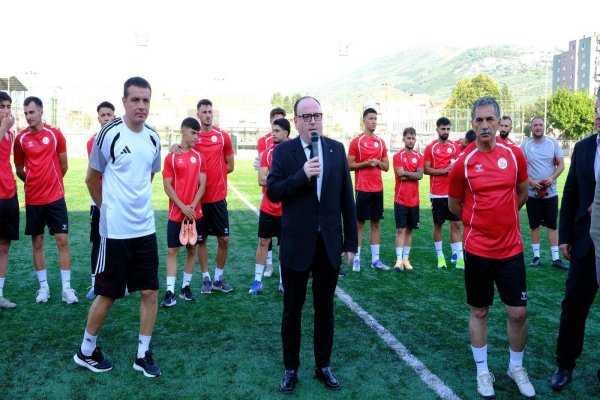 GEMLİK FK YENİ KADROSUYLA SAHAYA İNDİ