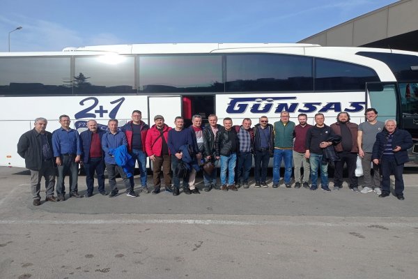 GEMLİK GÖNÜLLÜ OKUL MÜDÜRLERİNİ EĞİTİM KOORDİNASYONU İÇİN HATAY'A UĞURLADI