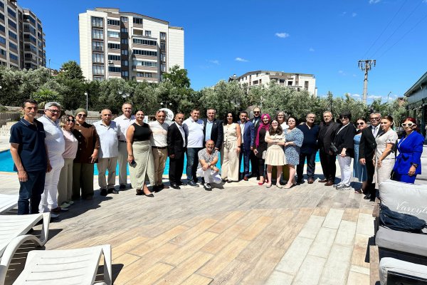 GEMLİK KENT KONSEYİ BAŞKAN ADAYI AHMET ASLAN DELEGELERLE KAHVALTIDA BULUŞTU