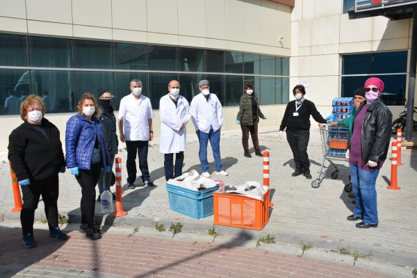 Gemlik Kent Konseyi doktorları unutmadı