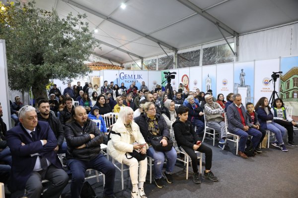 Gemlik Kitap Limanı’nda edebiyat, siyaset ve teknoloji söyleşileri
