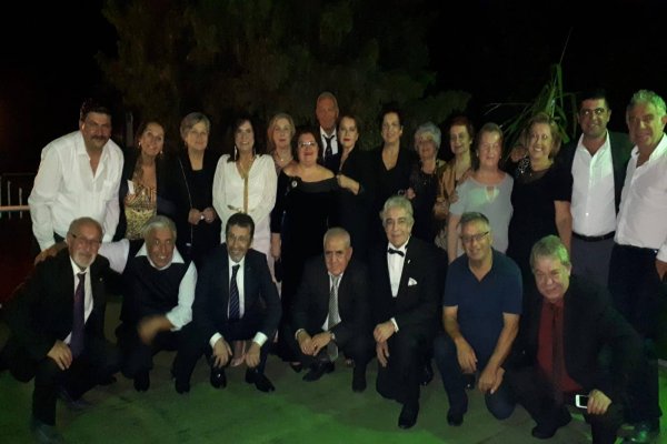 Gemlik Lisesi mezunları Cumhuriyet Balosu düzenledi