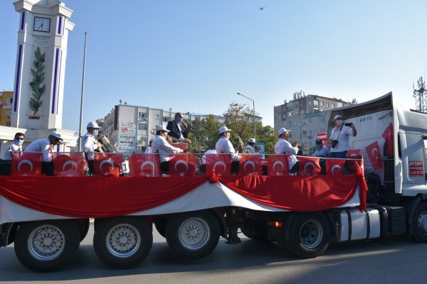 Gemlik’te 30 Ağustos coşkusu engel tanımadı