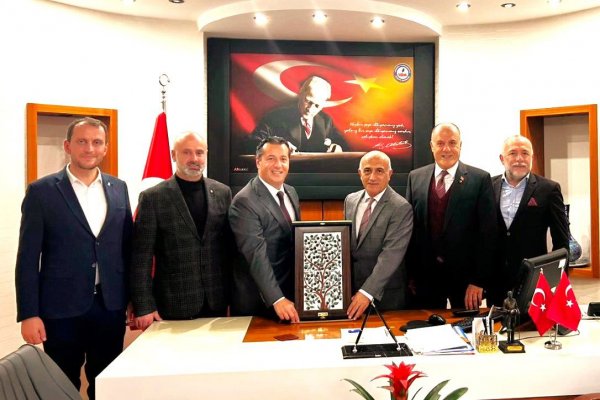 Gemlik TSO Yönetimi Kaymakam Canbaba’yı Ziyaret Etti