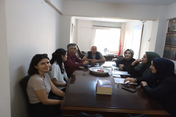 GEMLİK ÜNİVERSİTESİ YAPTIRMA VE YAŞATMA DERNEĞİ BURS HİZMETİNİ SÜRDÜRÜYOR