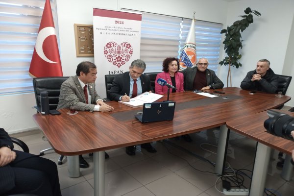 Gemlik ve Japonya'nın Nanao Belediyesi Kardeş Şehir Oldu
