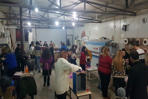 Gemlikli hayvanseverlerden Kedi Evi projesi