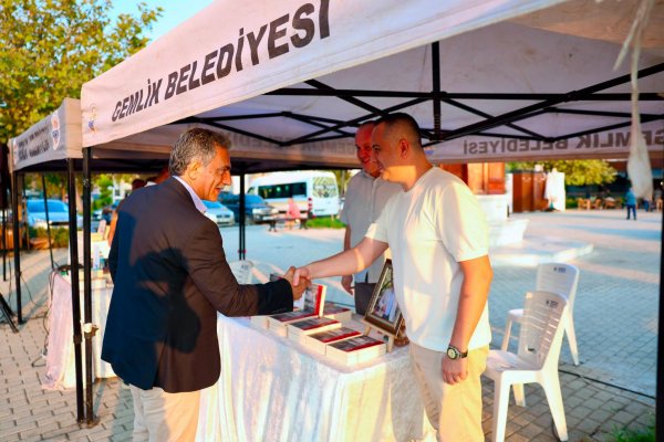 GEMLİKLİ YAZARLAR İKİ GÜN KİTAPLARINI İMZALAYIP SATACAK...