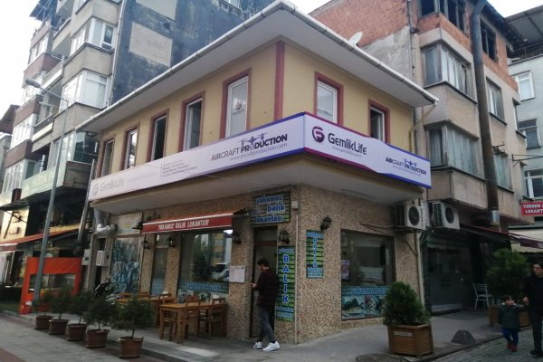 GEMLİKLİFE YENİ BÜROSUNA KAVUŞTU
