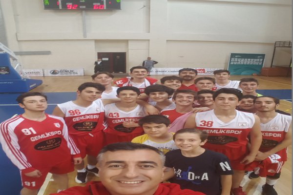 GEMLİKSPOR: 92 FASTLİNE GENÇLİK: 60