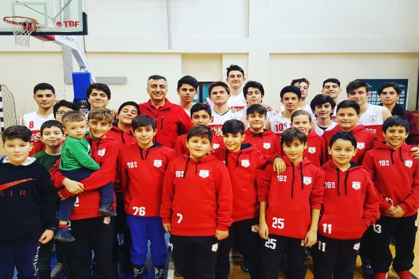GEMLİKSPOR BASKETBOL GENÇ TAKIMI  RÖVANŞI ALDI