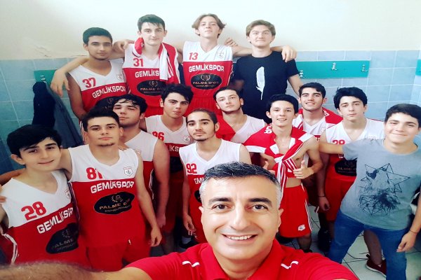 GEMLİKSPOR BASKETBOL GENÇ TAKIMI SEZONA GALİBİYET İLE BAŞLADI