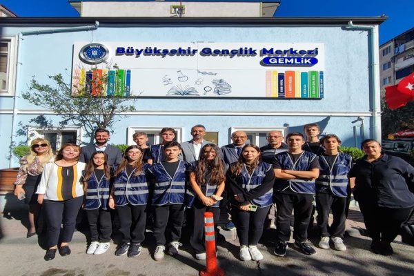 GEMPORT ANADOLU LİSESİ ÖĞRENCİLERİ GEMLİK KENT KONSEYİ İLE 
