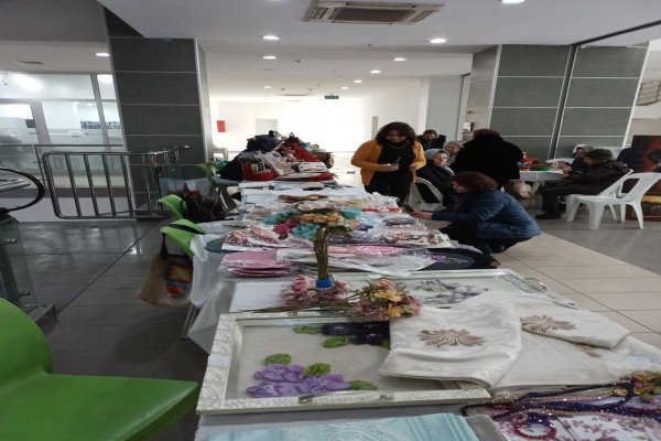 GİRİŞİMCİ KADINLAR HÜNERLERİNİ SERGİLEDİ