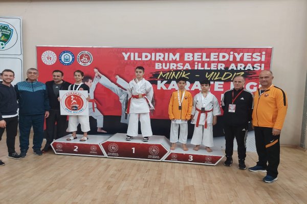 GÖKHAN ÖZLER’İN ÖĞRENCİLERİ DERECEYE DOYMUYOR