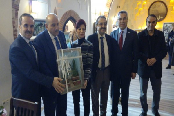 Halk Eğitim’in sergisi Bursa da ilgi gördü