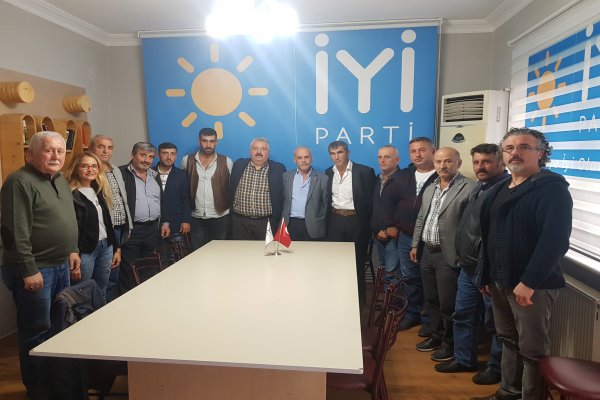 Hamidiye Köylüleri Derneği’nden İYİ Parti’ye ziyaret