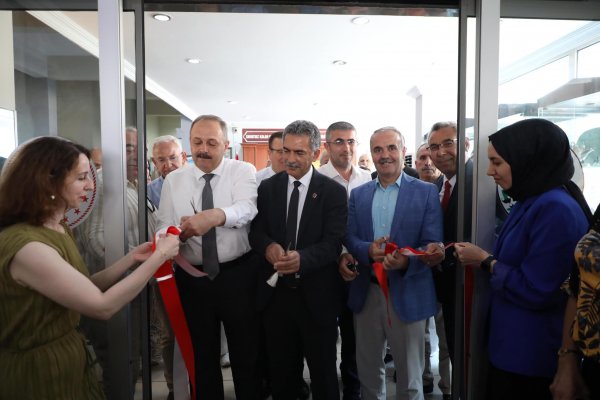 HAYAT BOYU ÖĞRENME YIL SONU SERGİSİ AÇILDI