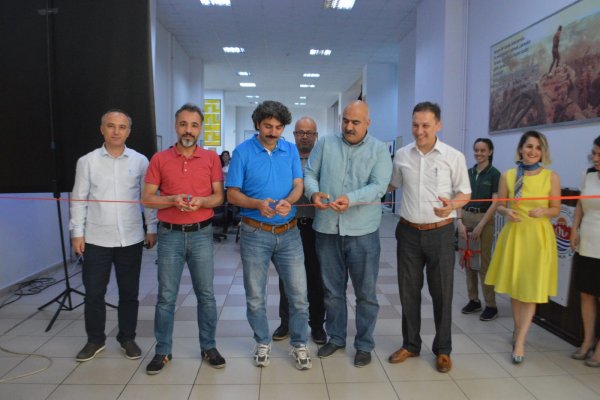 HİSAR ANADOLU LİSESİ İNGİLİZCEYİ SOKAĞA TAŞIDI