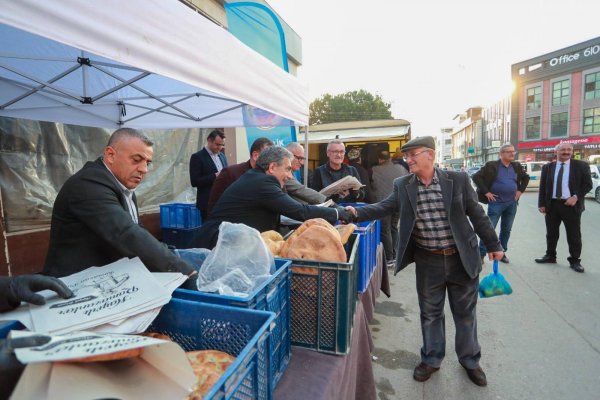 İftarlık Pideler Gemlik Belediyesi'nden