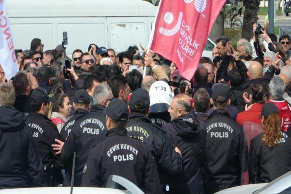 İmamoğlu yürüyüşüne biber gazlı müdahale