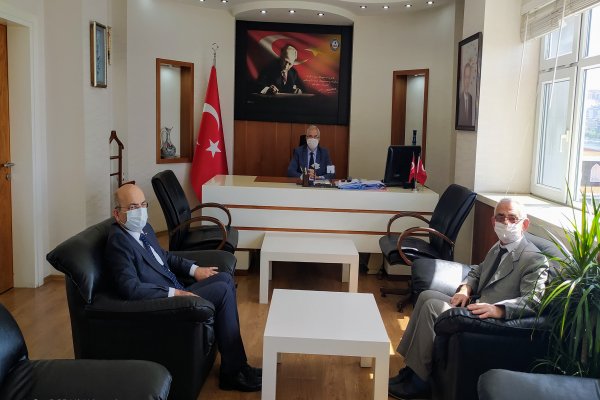 İŞKUR İL MÜDÜRÜ GEMLİK KAYMAKAMINI ZİYARET ETTİ