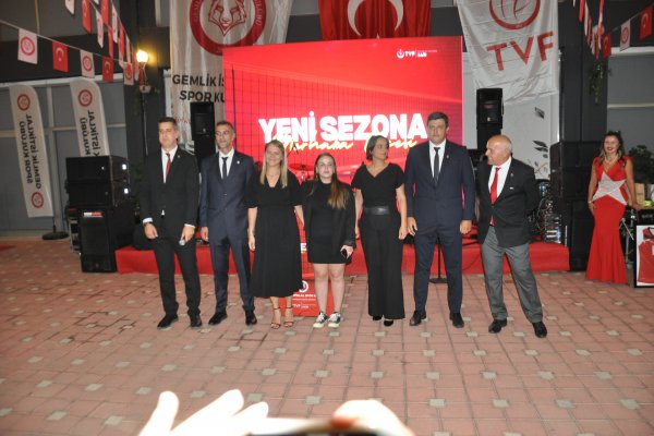 İSTİKLAL SPOR VOLEYBOLCULARI YENİ SEZONA “MERHABA” DEDİ