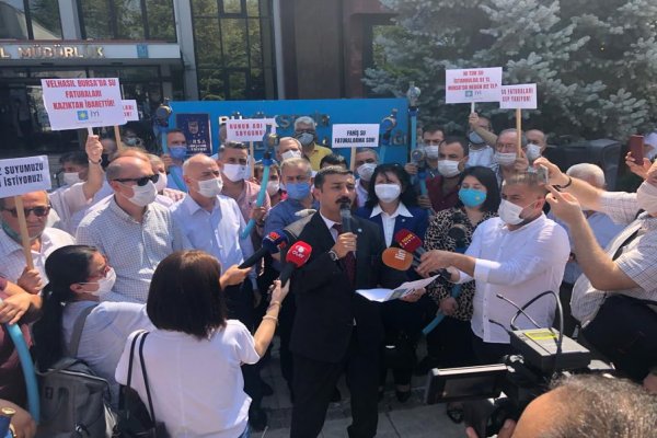 İYİ PARTİ BURSA İL BAŞKANI SELÇUK TÜRKOĞLU’NUN  BURSA DA SU SOYGUNU KONULU BASIN AÇIKLAMASI