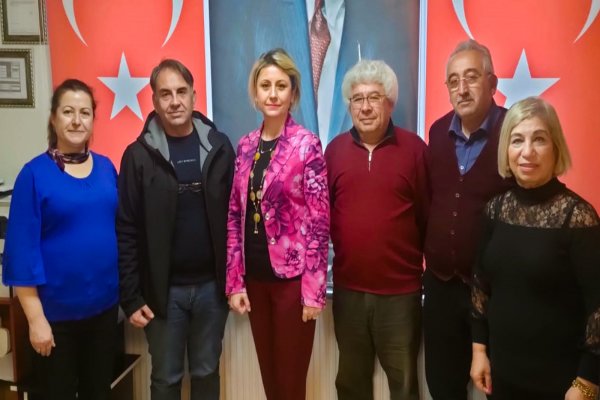 İYİ PARTİDE İSTİFA DEPREMİ