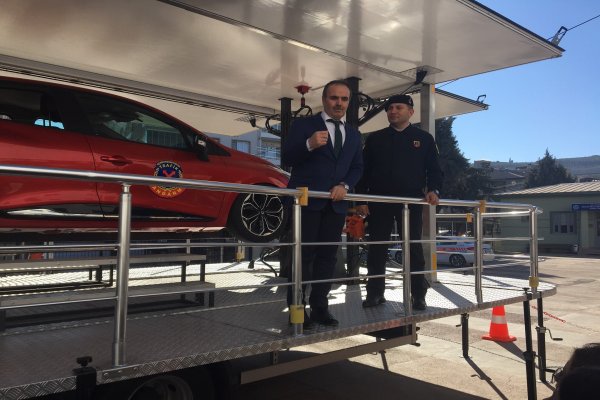Jandarma CBAL’nde emniyet kemeri eğitimi verdi