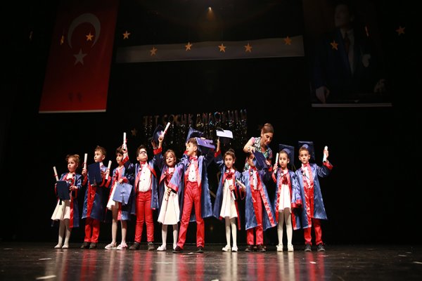 Jet Çocuk Anaokulu minikleri tüm hünerlerini gösterdi