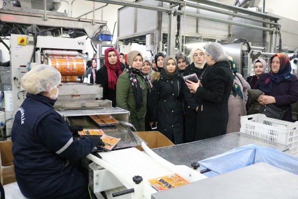 Kadın üreticiler Marmarabirlik’i ilk kez ziyaret etti