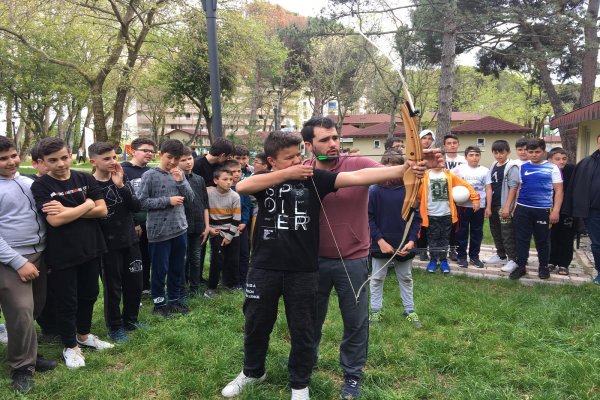 Karacaali’de Eğitim ve Motivasyon Kampı sürüyor