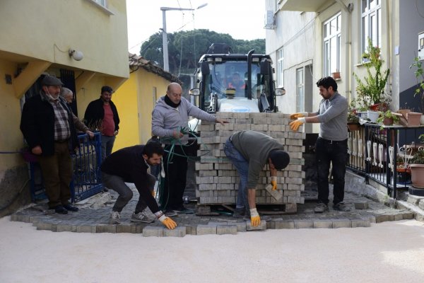 Karacaali’ye belediye dokunuşu