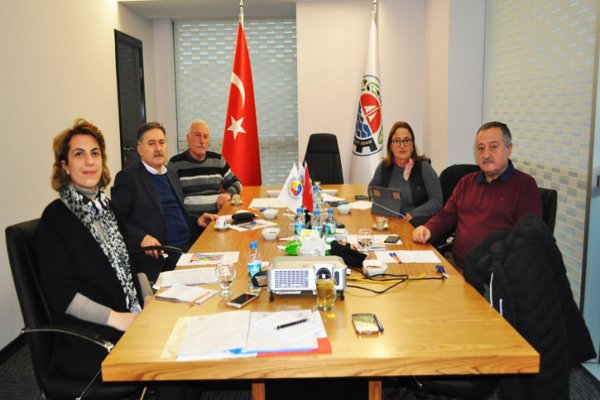 Kavlak, “Gemlik’e zeytinyağı analiz laboratuvarı kurulmalı”