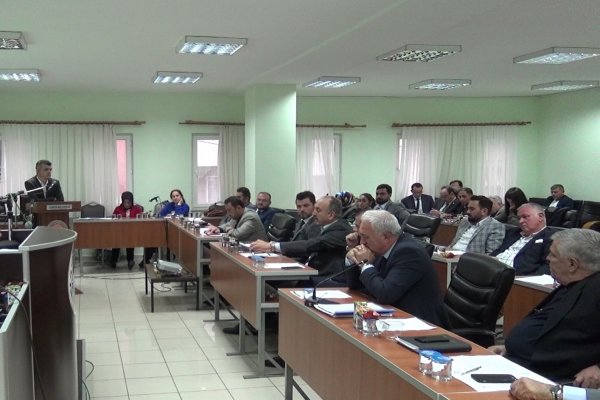 Kimya firmasının projesi belediye meclisine takıldı