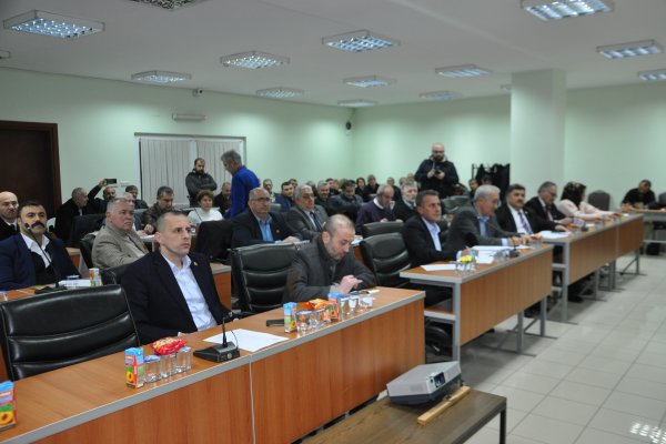 Meclis’te Yılmaz ve Gür atışması doruga çıktı
