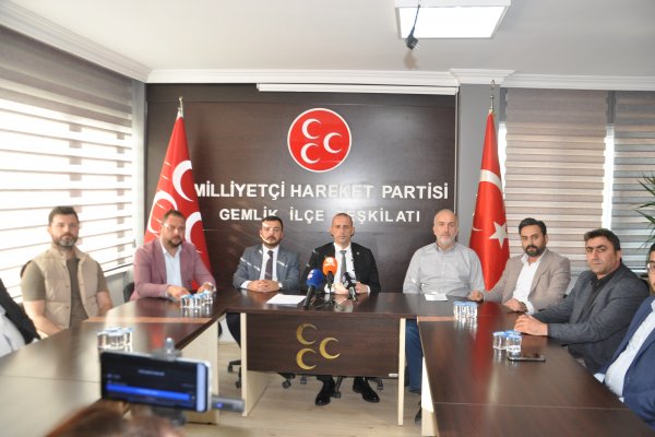 MHP İLÇE BAŞKANI EMRAH KESKİNDEN BELEDİYE BAŞKANINI TOPA TUTTU