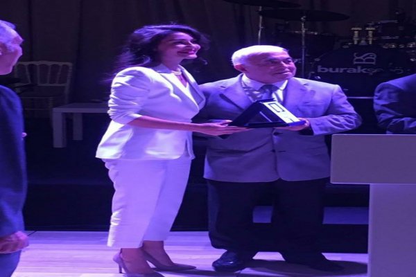 Mimar Orhan Bulut’a meslekte 40. yıl plaketi